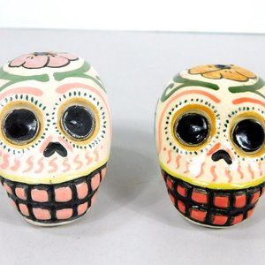 Day of the Dead, Skulls Salt & Pepper, Shaker Set, Ceramic Flowers, Pre-owned